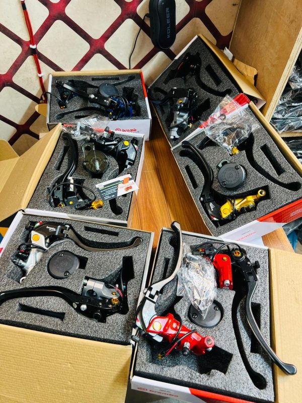 BREMBO-MASTER-CYLINDER-BRAKE-AND-CLUTCH-COMBO BREMBO MASTER CYLINDER BRAKE AND CLUTCH COMBO
