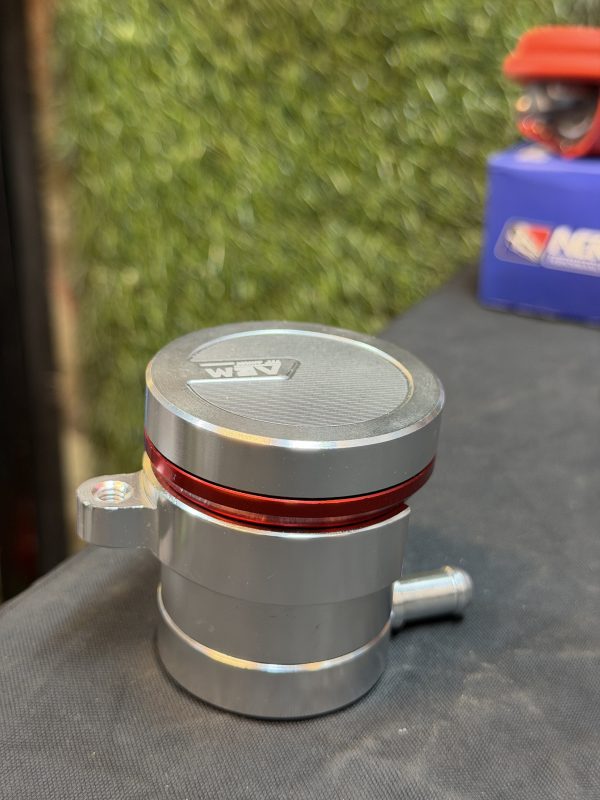 Universal Oil Pot for Motorcycles